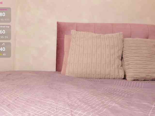 Kimiekaboom bongacams live cam model