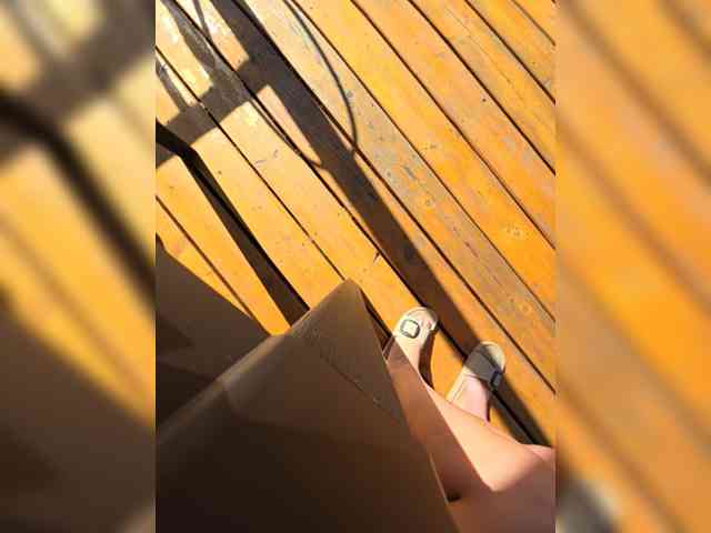 Angelia22 bongacams live cam model