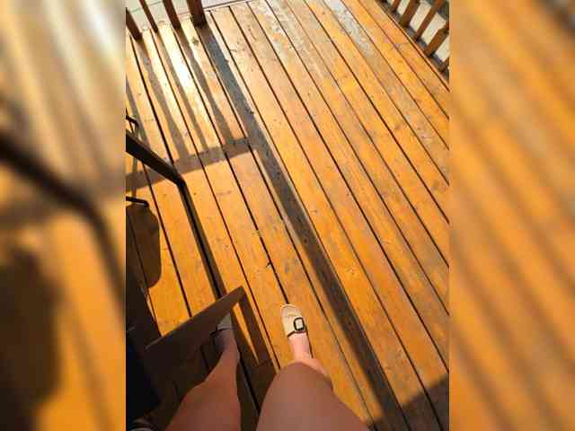 Angelia22 bongacams live cam model