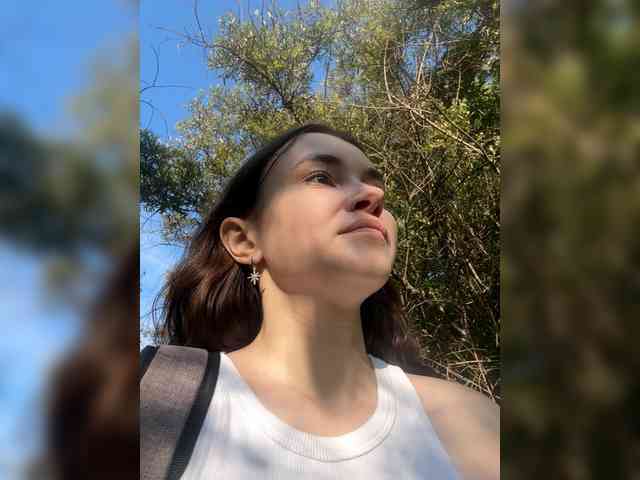 sofi-edvige bongacams live cam model