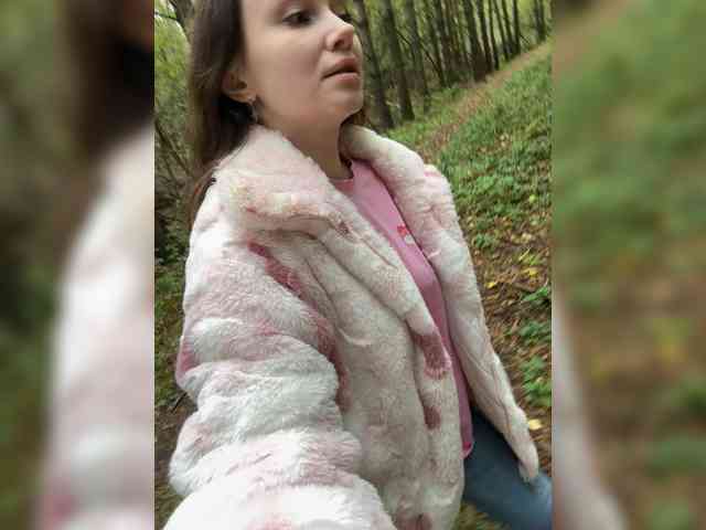sofi-edvige bongacams live cam model
