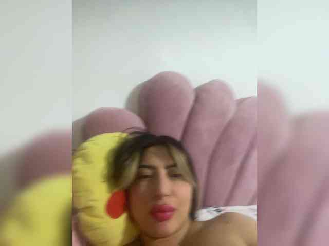 sidgy592 bongacams live cam model
