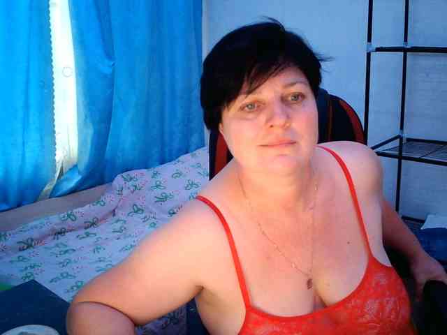 -alenyshka- bongacams live cam model