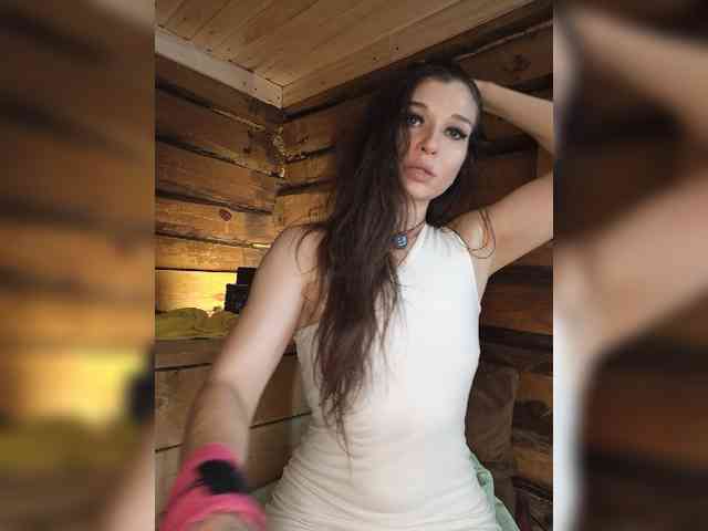 Mussypussy222 bongacams live cam model