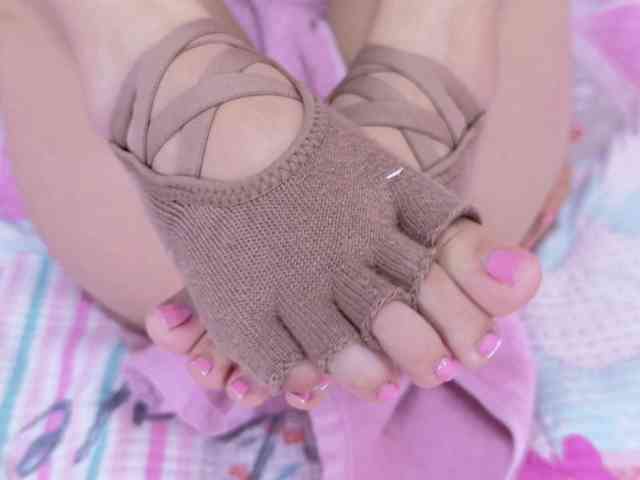 imeliza bongacams live cam model