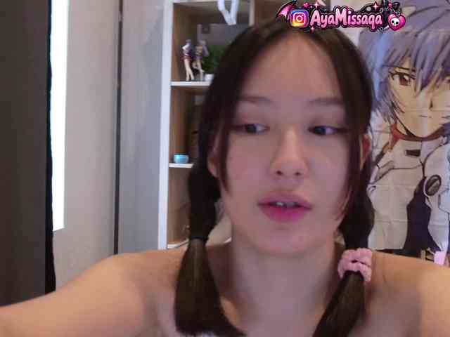 -lilillillIl- bongacams live cam model