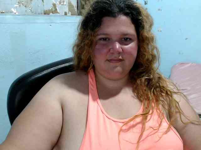 squirtbbw bongacams live cam model