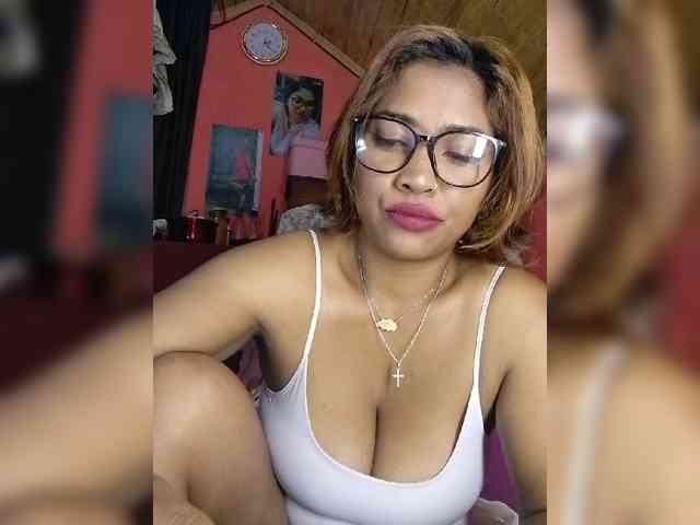 butterfly007 bongacams live cam model