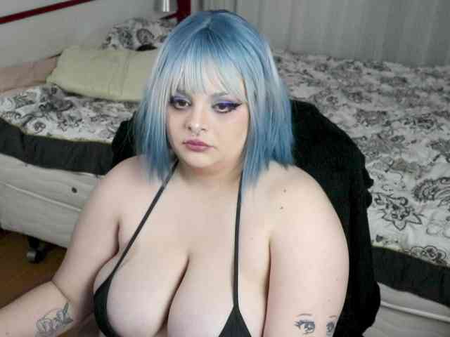 SweetSuika bongacams live cam model