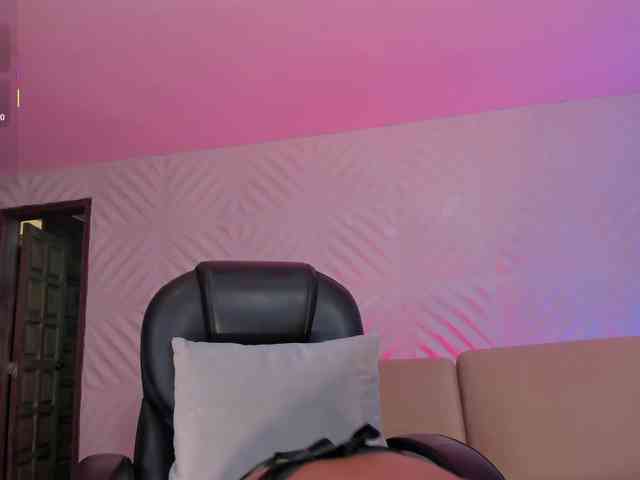 SofiaReyes1 bongacams live cam model