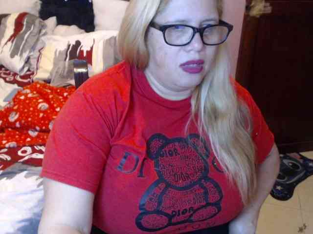 ElizabethTaylor8 bongacams live cam model