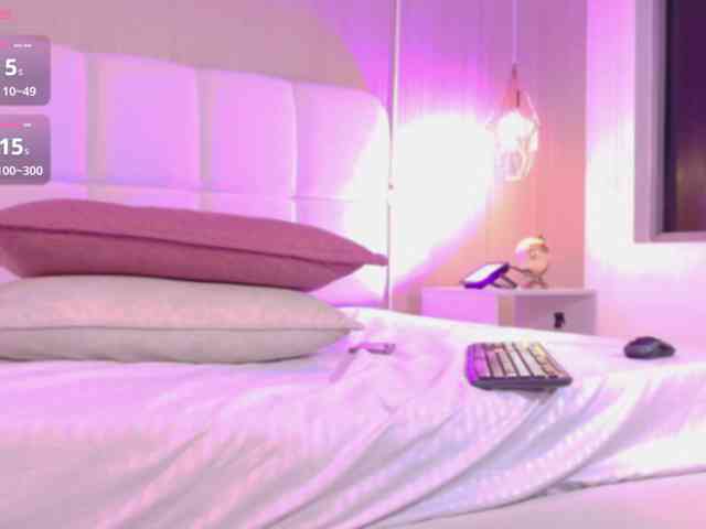 Mia-Starr bongacams live cam model