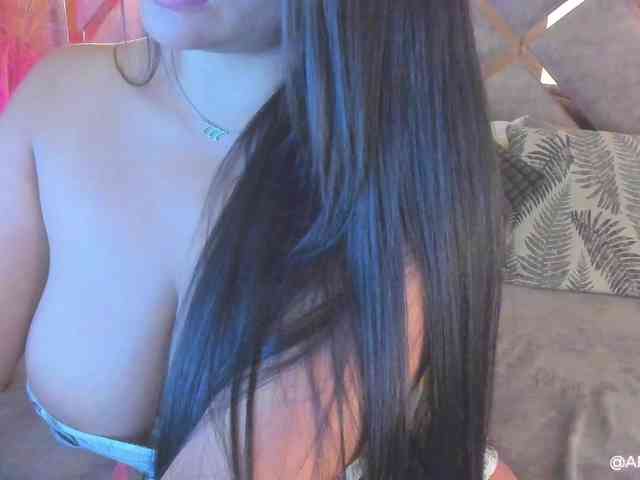 AngeRouse bongacams live cam model