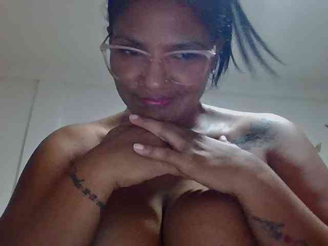 Mayito-love- bongacams live cam model
