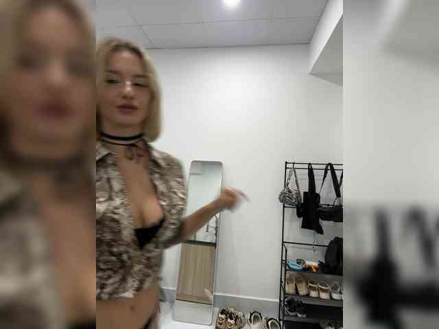 xalaxala bongacams live cam model