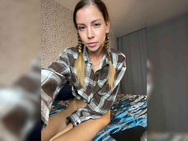 Lisi4ka-Basik bongacams live cam model