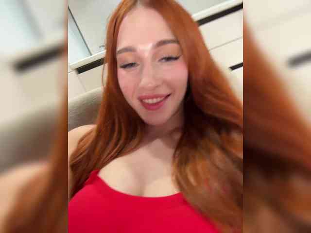 ArinaSmile bongacams live cam model