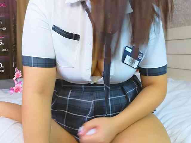 DianaMoon bongacams live cam model