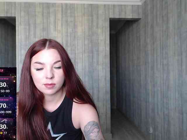 Kerry20115 bongacams live cam model