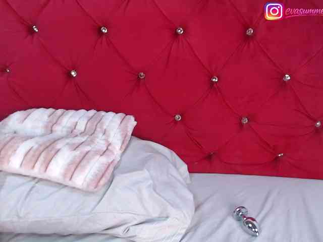 Evasummer1 bongacams live cam model