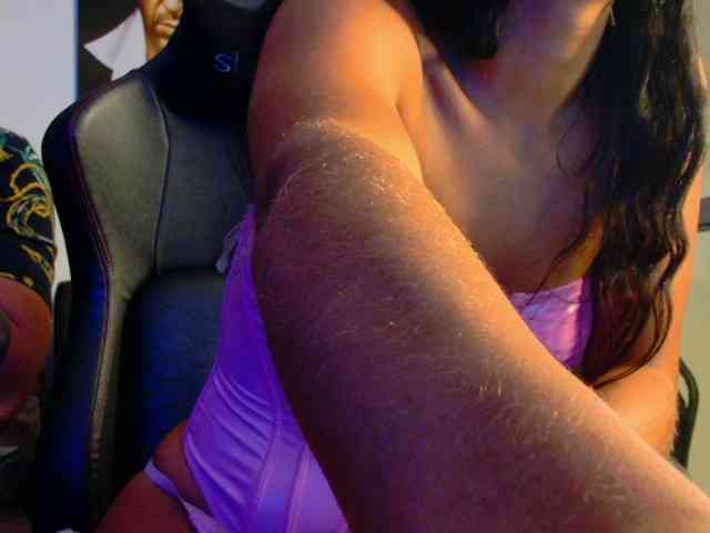 latin-couple77 bongacams live cam model
