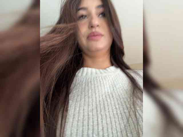 Alliina-leee bongacams live cam model