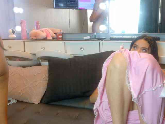 farianaall bongacams live cam model