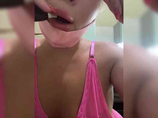 Ekstazy bongacams live cam model