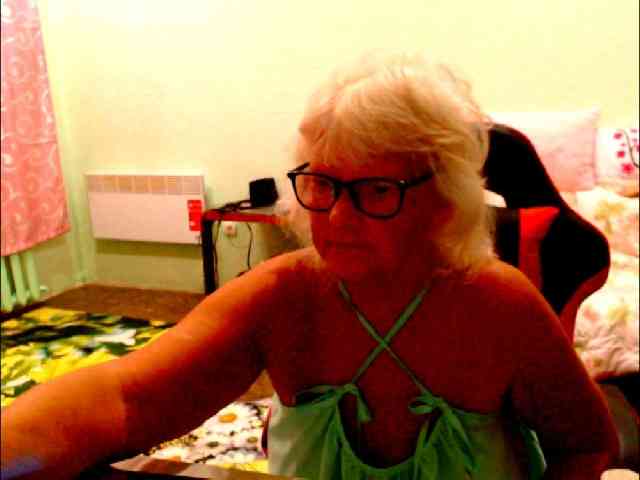 Natalia7634 bongacams live cam model