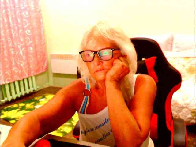 Natalia7634 bongacams live cam model