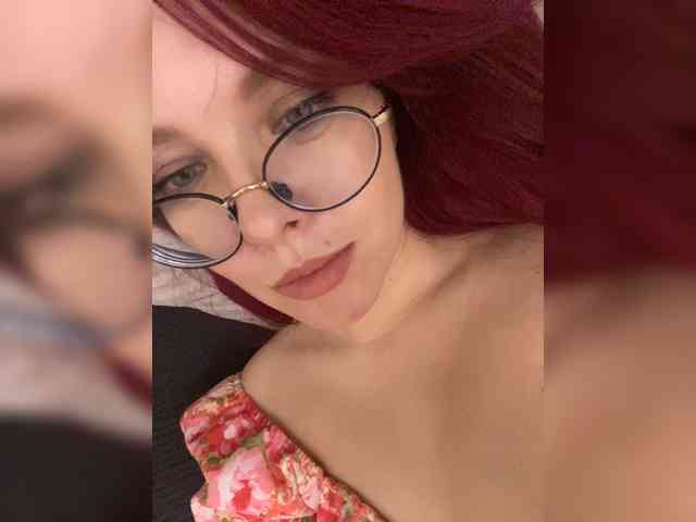 lova-mars bongacams live cam model