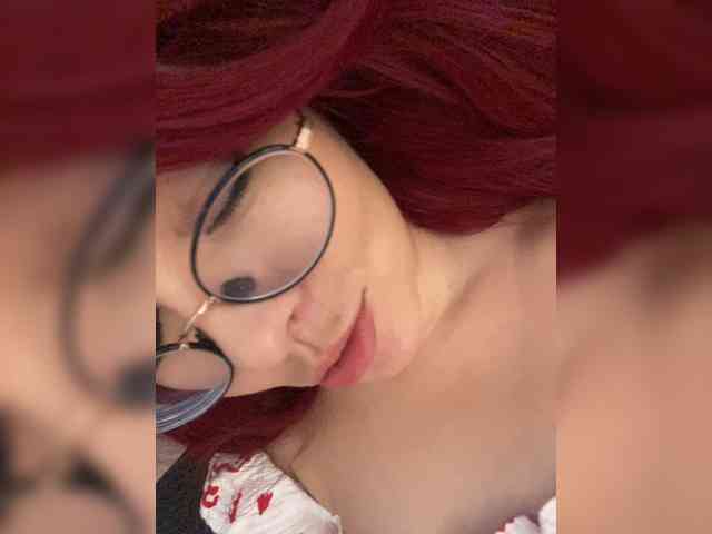 lova-mars bongacams live cam model