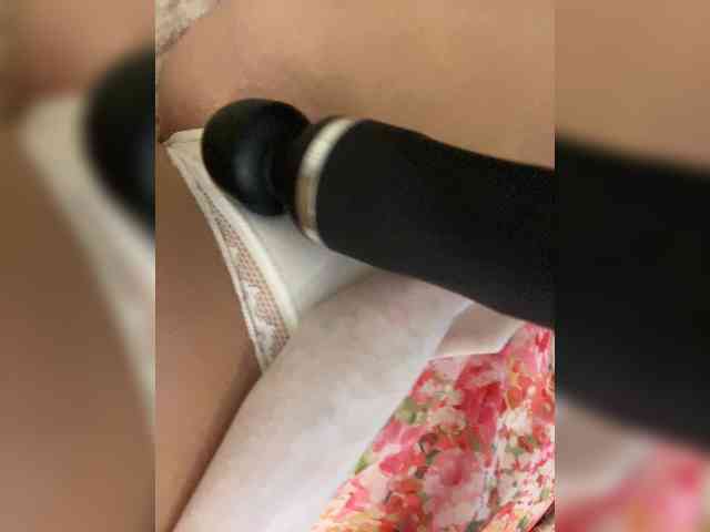 lova-mars bongacams live cam model