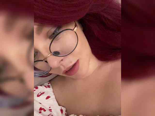 lova-mars bongacams live cam model
