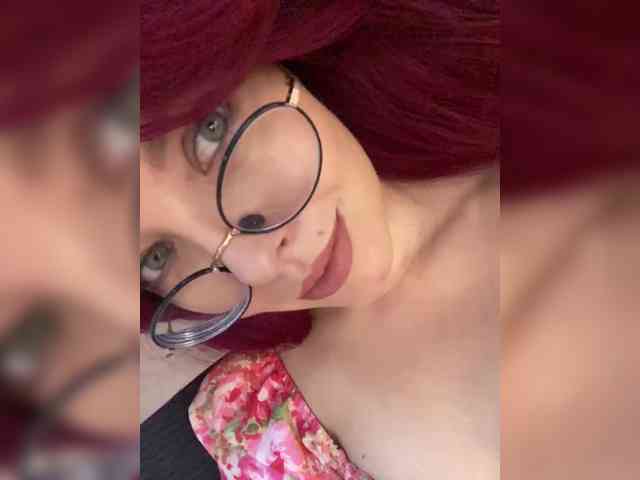 lova-mars bongacams live cam model