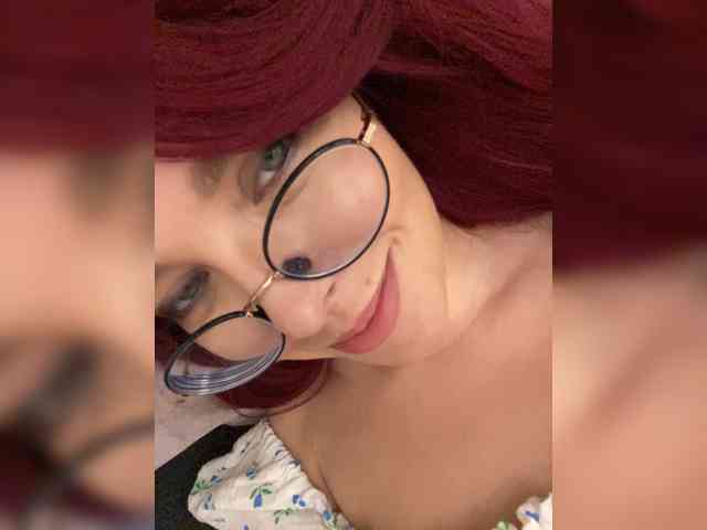 lova-mars bongacams live cam model