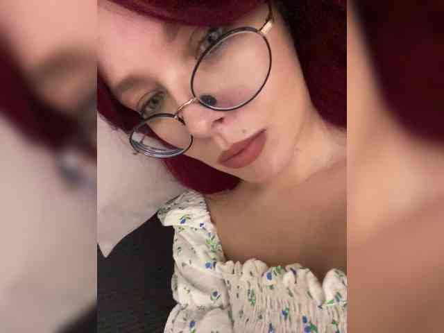 lova-mars bongacams live cam model
