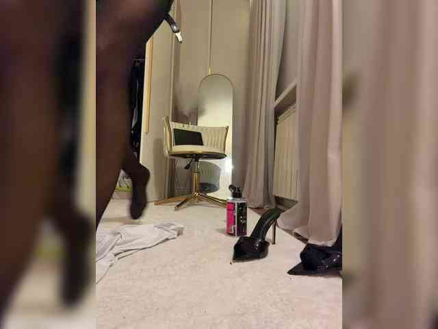 aniram2221 bongacams live cam model