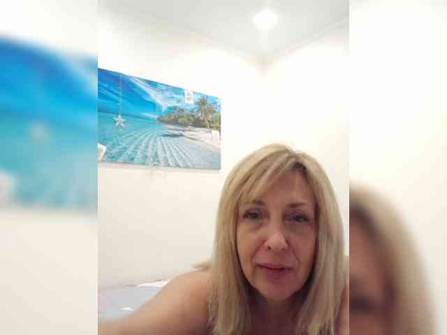 mery8poppins bongacams live cam model