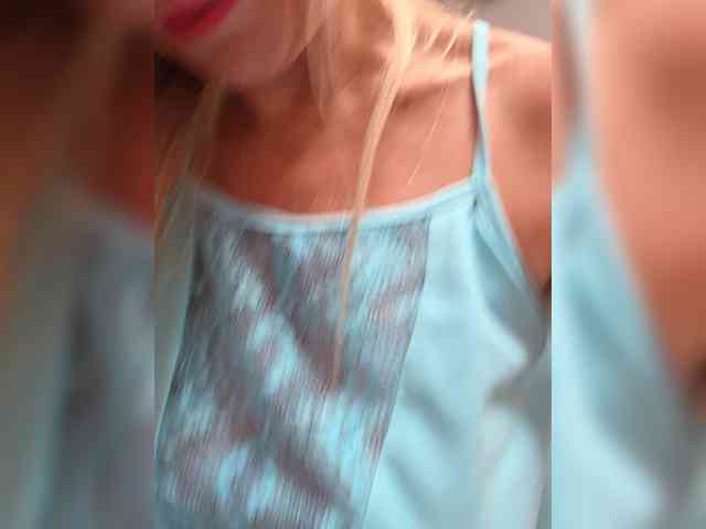 TerriRose bongacams live cam model