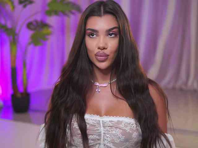 NatyDesiree bongacams live cam model