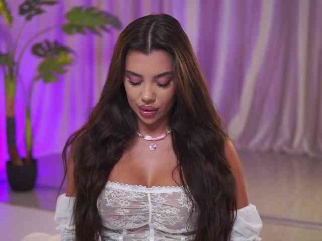 NatyDesiree bongacams live cam model
