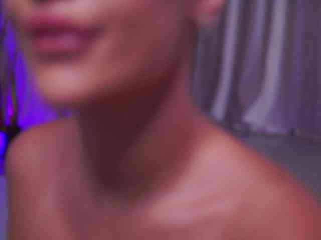 NatyDesiree bongacams live cam model