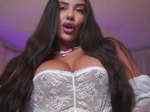 NatyDesiree bongacams live cam model