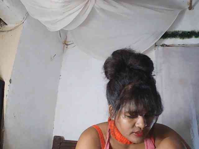 SydneiDollux bongacams live cam model