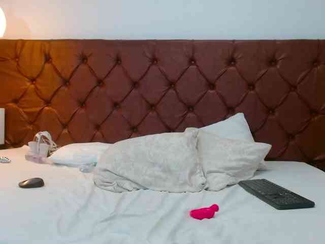 Melody-Mansson bongacams live cam model