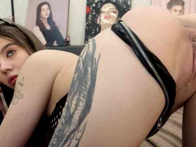 dolly-ll bongacams live cam model