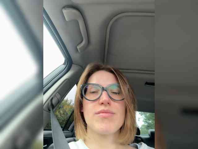 Sexy-Sweets bongacams live cam model