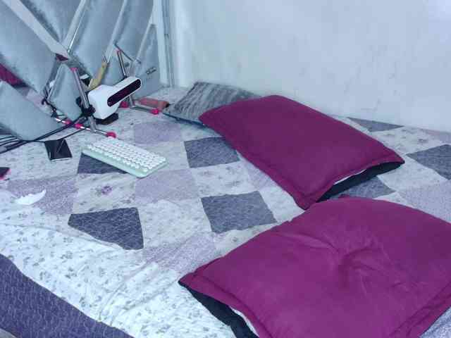 Sean-pierre bongacams live cam model