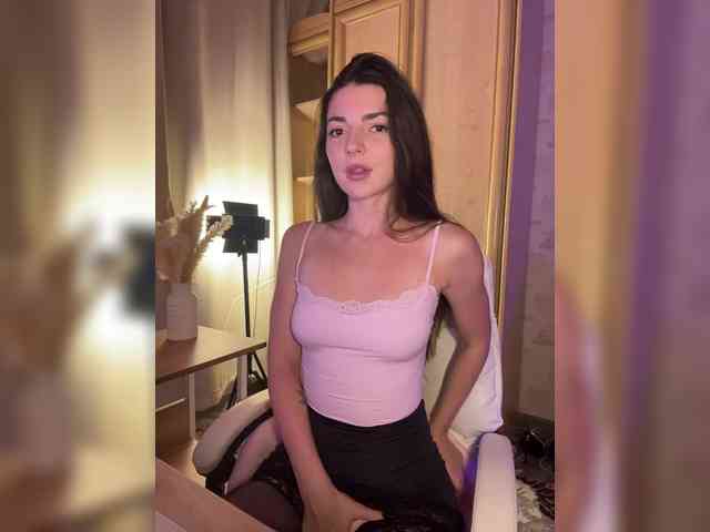 -Saharochek- bongacams live cam model
